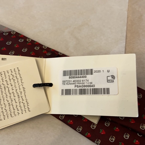 Authentic BNWT Gucci Running Fraise Tie - Picture 6 of 12